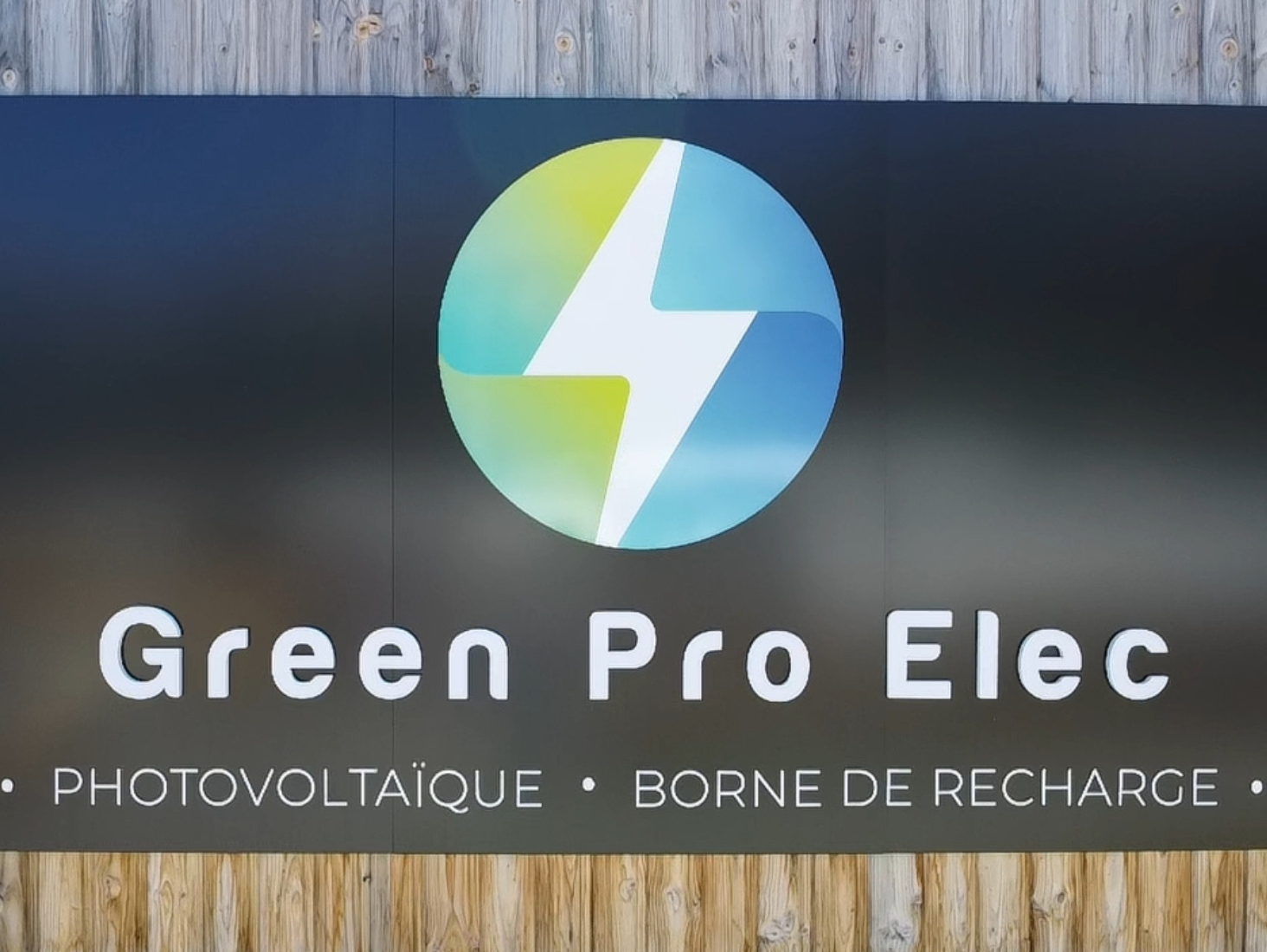 Facade de Green Pro Elec